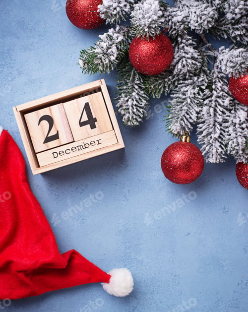 Preview: 24 December on wooden calendar