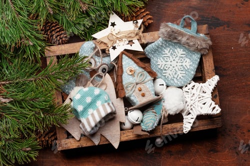Preview: Christmas greeting card with fir tree and decor