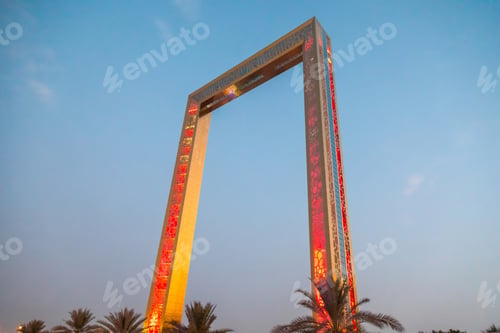 Preview: Dubai Frame at a dusk