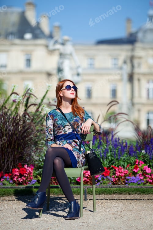 Preview: Redhead girl near Luxembourg Palace