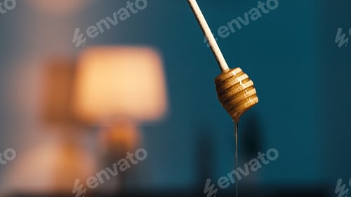 Preview: Dripping Spoon Of Honey
