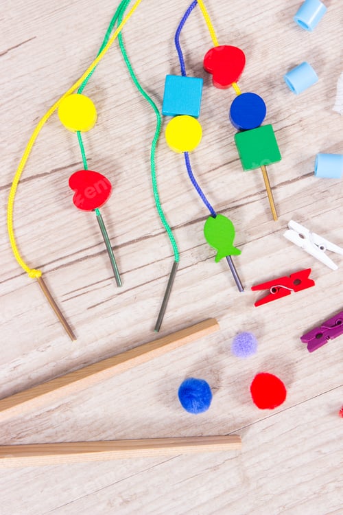 Preview: Accessories used to play or learn at school and preschool