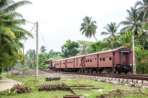Preview: Train station, locomotive, railway road, Sri Lanka