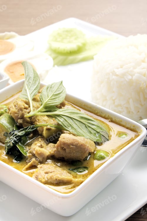 Preview: Green Curry With Coconut Milk