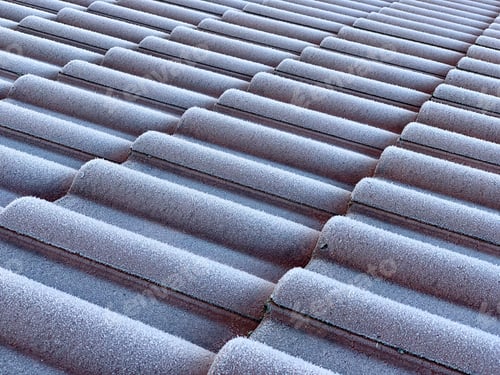 Preview: Roof Tiles in winter