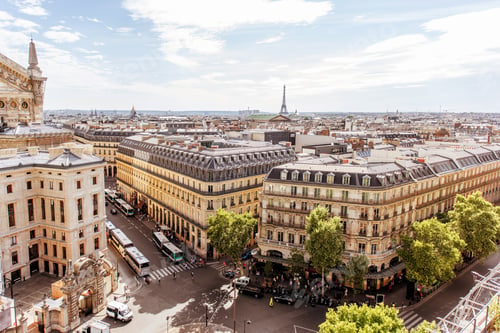 Preview: Cityscape view of Paris