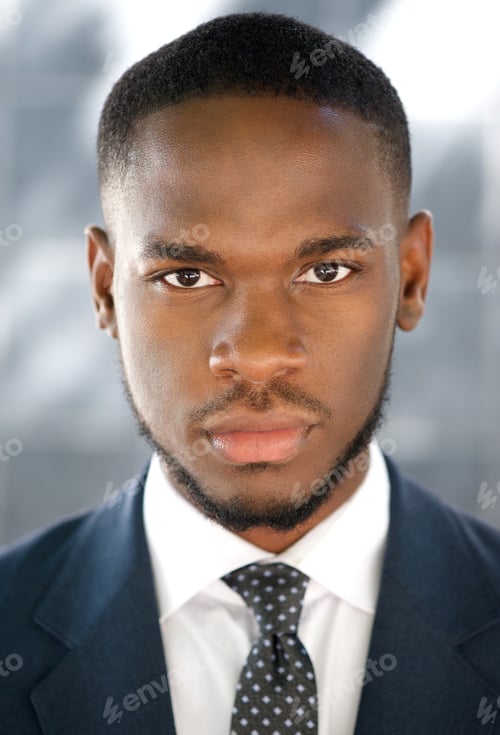Preview: Serious african american businessman
