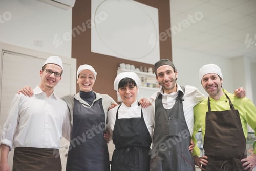 Preview: Bakers and waiters at cafe