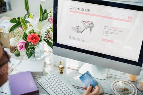 Preview: Shopping Commercial Online Internet Concept