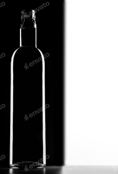 Preview: Transparent Glass bottle