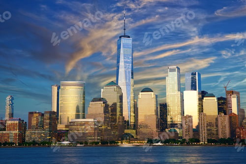 Preview: Manhattan skyline at dusk