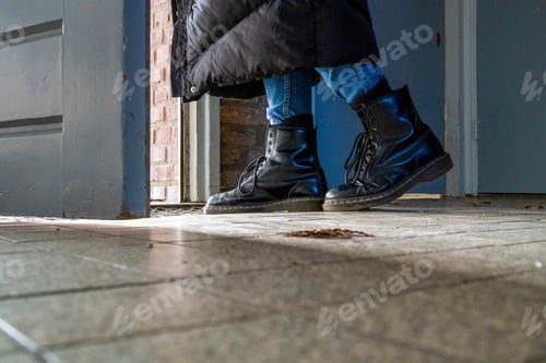 Preview: Adult leaving the house