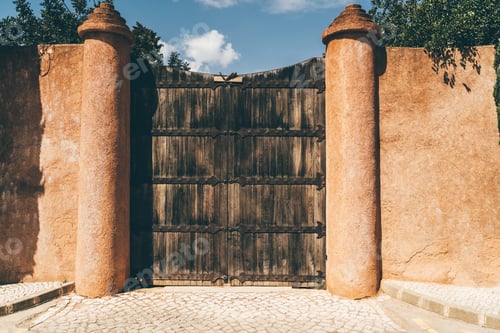 Preview: Huge wooden gate with pillars
