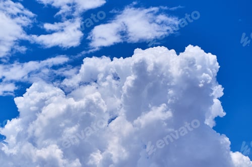 Preview: Background of the fluffy cloud