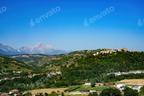 Preview: Country landscape in Abruzzo between Penne and Teramo at summer
