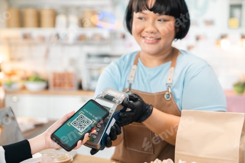 Preview: Seamless Online Payment Experience, Using a Mobile Phone App for Digital Transactions