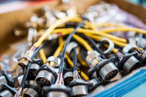 Preview: Bunch of cables with plugs for TFT displays in crate