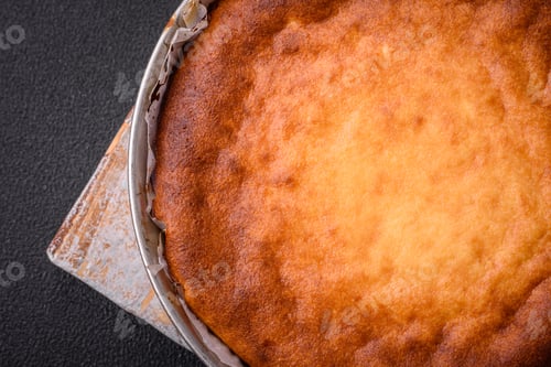 Preview: Delicious homemade round baked mince pie or tart