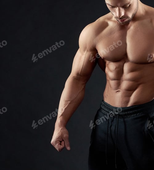 Preview: Frontview of muscular man's ABS