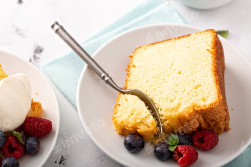 Preview: Traditional vanilla pound cake baked in a bundt pan