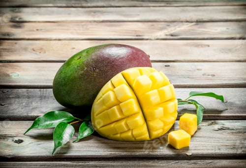 Preview: Fresh ripe mango.