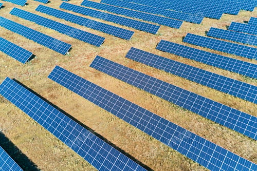 Preview: Solar panels farm in the field