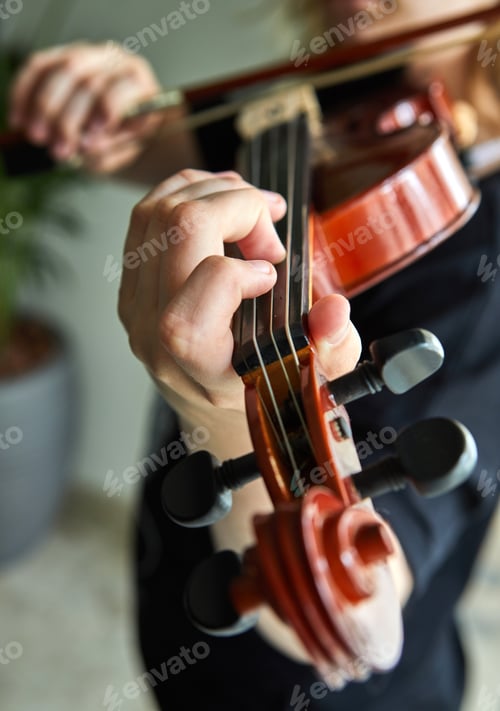 Preview: Classical player hands. Details of violin playing.