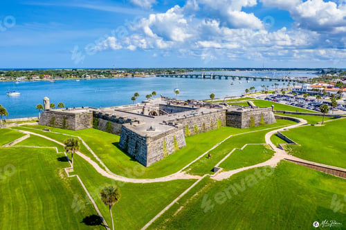 Preview: Aerial view of Castillo de San Marcos on a sunny day, Florida