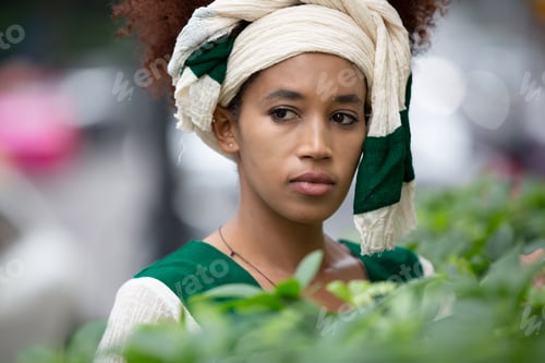Preview: Portrait woman on Jamaica costume.