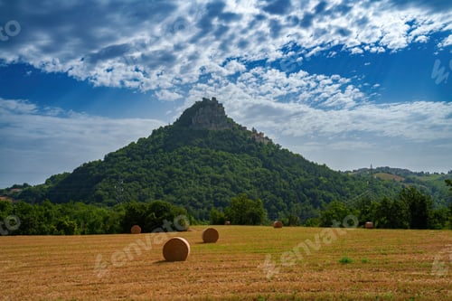 Preview: View of Civitella del Tronto, Abruzzo, Italy