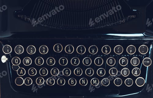Preview: Vintage typewriter machine on writers desk