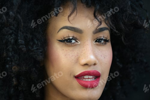 Preview: Beautiful afro-american girl