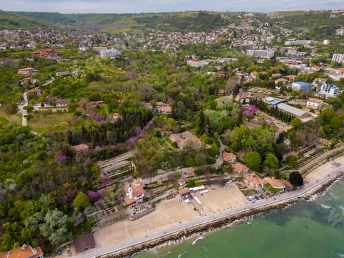 Preview: Aerial view of the stunning Balchik botanical garden in Bulgaria during the spring season. Witness