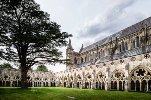 Preview: Outdoor view of the Cloister of Salisbury Cathedral a cloudy day