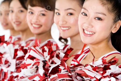 Preview: Cheerleaders in a line