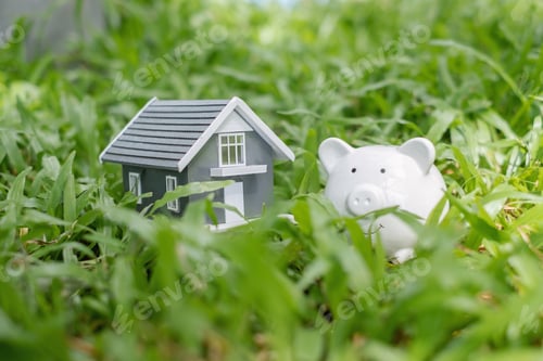 Preview: Savings and real estate concept
