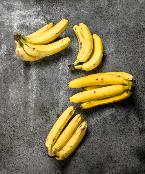 Preview: Fresh bunches of bananas.