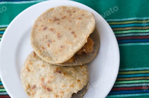 Preview: Mexican gorditas de migajas with pork rinds and chile