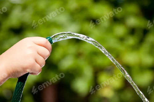Preview: Splashing water from childs hand