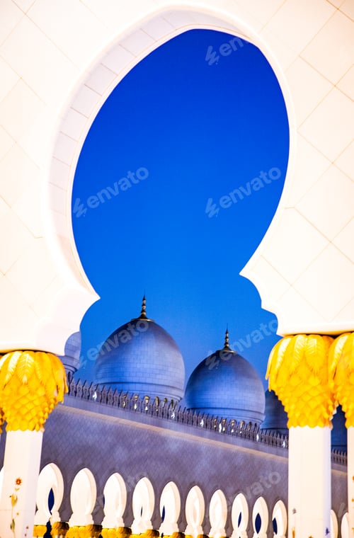Preview: detail of Sheikh Zayed Grand Mosque in Abu Dhabi United Arab Emirates