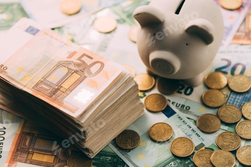 Preview: Piggy moneybox with euro cash