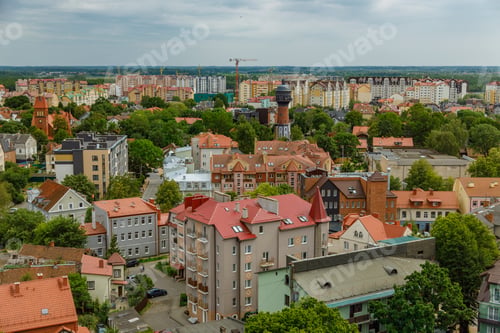 Preview: Aerial view of the Zelenogradsk city skyline with red tiled roofs and the historic water tower