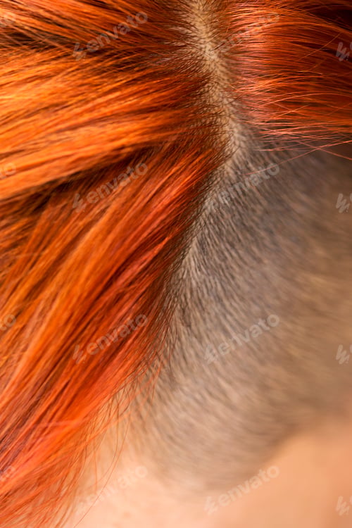 Preview: Parting the hair