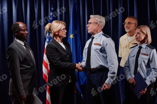 Preview: Politicians concluding business agreement at conference