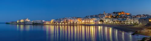 Preview: Panorama of the beautiful city of Vieste at night