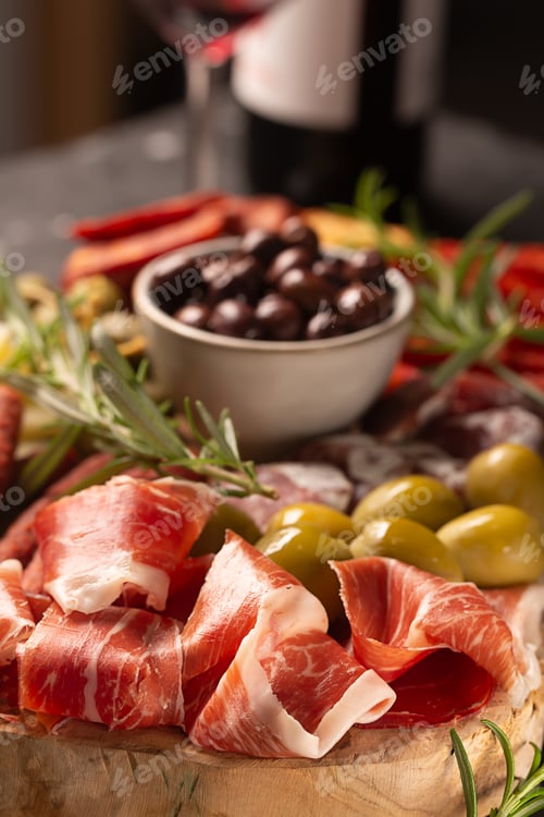 Preview: Spanish jamon, pork sausage with pepper, fuet, cheese and berries. Traditional tapas