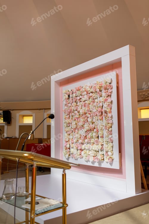 Preview: Location for the wedding ceremony. square Arch for wedding ceremony a is decorated with pink