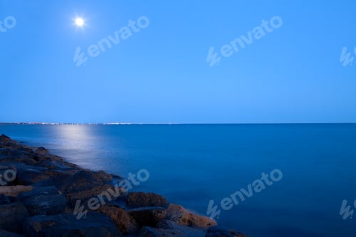 Preview: Full Moon Over The Sea