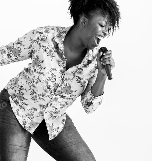 Preview: Black passionate woman vocalist singing karaoke