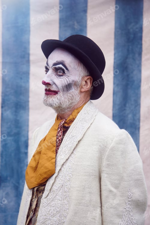 Preview: Portrait of senior male circus clown